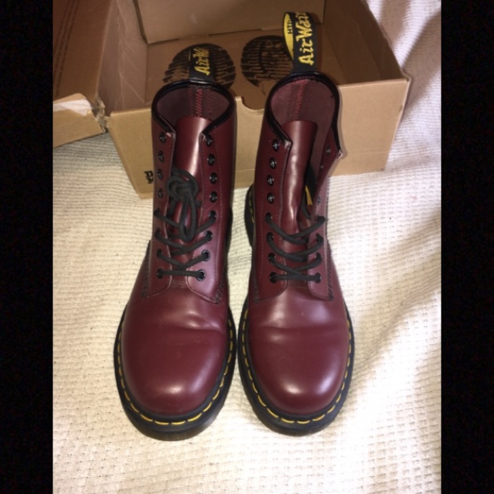 Like NEW, Maroon Doc Martens